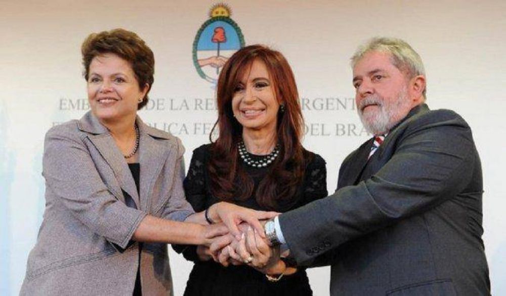 Cristina Kirchner se muestra en San Pablo con Lula y Dilma