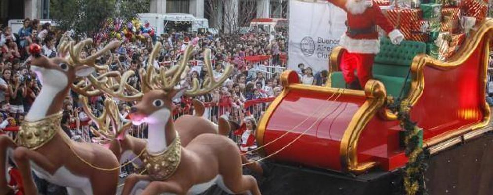 Ms de 60 mil personas asistieron al Desfile de Navidad
