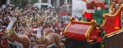 M�s de 60 mil personas asistieron al Desfile de Navidad