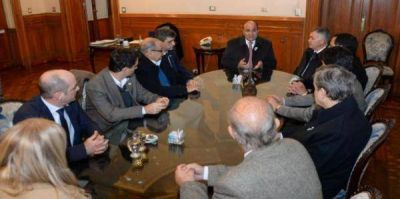 Manzur analizar� cu�l ser� la postura del gobierno sobre la reforma en Ganancias
