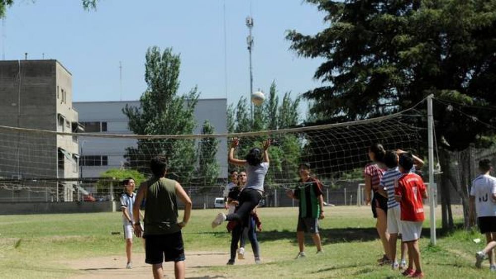 Para hacer torres, quieren vender un predio p�blico que usan los vecinos