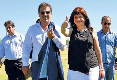 Bullrich celebr� el primer a�o de Macri en el poder: 
