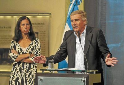 Escala la tensi�n Clar�n-telef�nicas al no lograr el Gobierno alg�n acuerdo