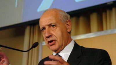 Roberto Lavagna compar� a Mauricio Macri con Cristina Kirchner: 