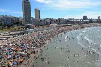 Fin de semana largo: 1,4 mill�n de turistas gastaron 2.800 millones de pesos Se registraron 1,4 mill�n de turistas en el �ltimo fin de semana largo