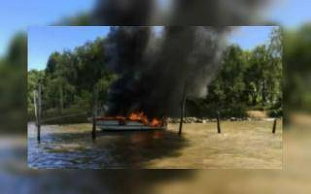 San Fernando: Tras una explosin, se incendiaron cuatro embarcaciones