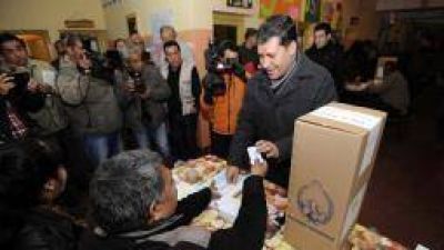 La administraci�n Casas hizo balance de su primer a�o: �positivo�