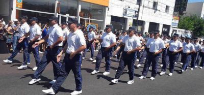 Egresaron 500 polic�as locales en Lan�s