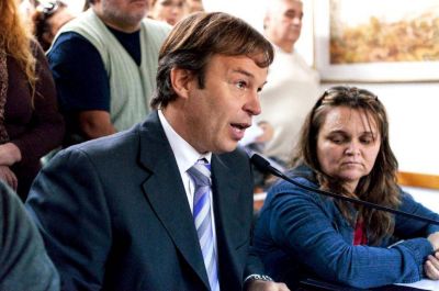 En Almirante Brown, los municipales recibir�n un bono de fin de a�o de $2.400