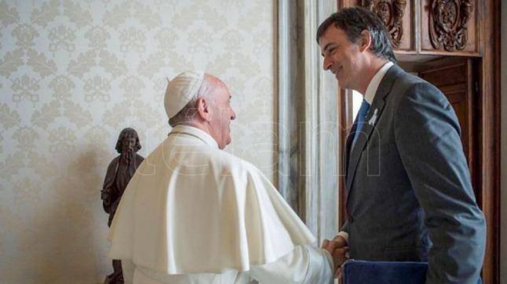 Esteban Bullrich se reuni� con el Papa, con el eje puesto en el empleo joven