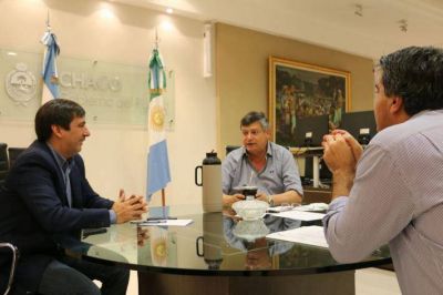 Peppo anunci� 50 cuadras de pavimento para Resistencia a ejecutarse a trav�s de Vialidad Provincial