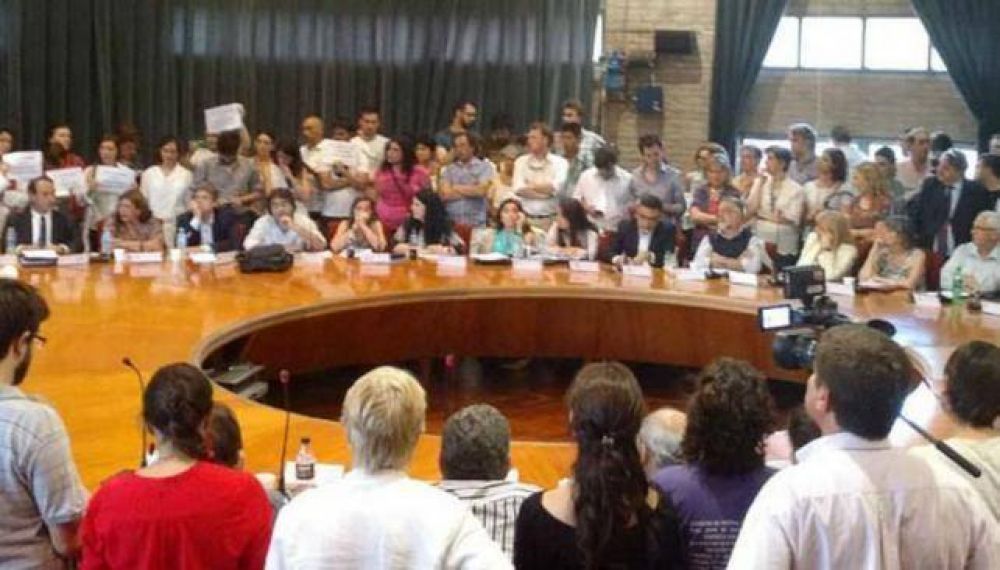 Tratan este jueves la reforma pol�tica de la UNC