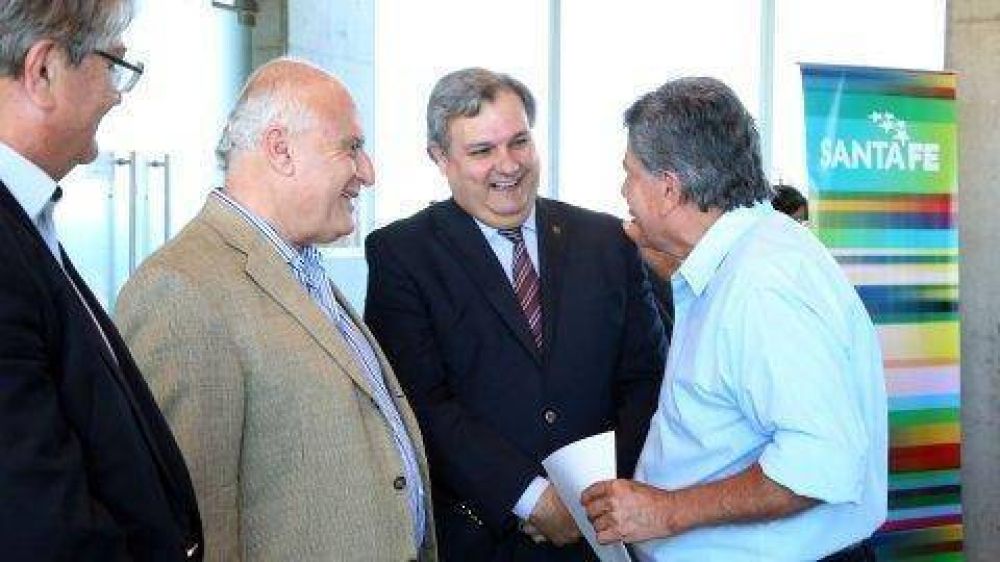El gobernador Lifschitz avanza con el programa de reforma constitucional