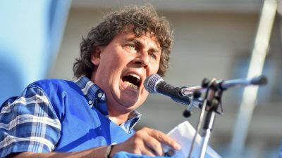 La CTA presiona a la CGT para declarar un paro nacional si Mauricio Macri veta la ley de Ganancias