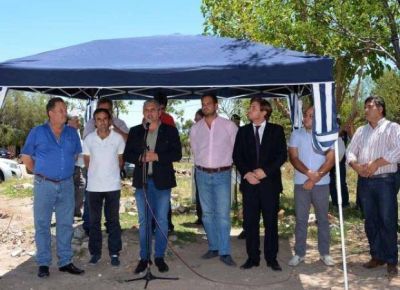 El Gobierno inaugur� obras en los departamentos Ayacucho y Belgrano