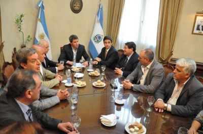 U�ac convoc� a sus ministros a la �ltima reuni�n de Gabinete