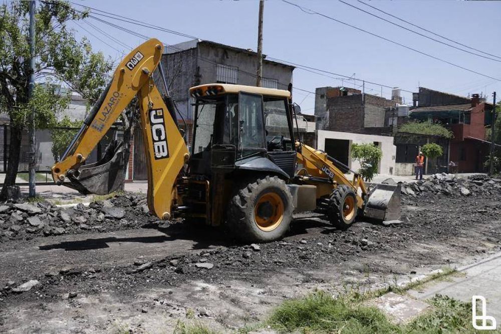 Lan�s: comenz� la reconstrucci�n de la avenida Viamonte