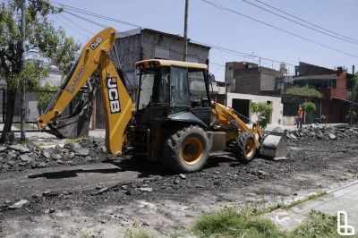 Lan�s: comenz� la reconstrucci�n de la avenida Viamonte