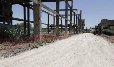 COMENZ� LA APERTURA DE CALLES INTERNAS EN EL EX PREDIO DE FABRICACIONES MILITAR EN LANUS