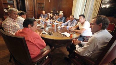 Garro homologa en el Municipio el acuerdo salarial bonaerense