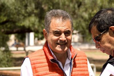 Oyhambur� recibi� el apoyo del triunvirato para conducir la CGT Lomas de Zamora
