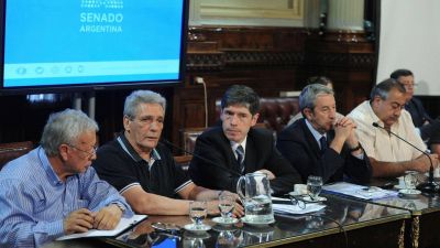 El Gobierno logr� aplazar el debate por el Impuesto a las Ganancias en el Senado