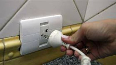 Para reducir subsidios, la luz aumentar� dos veces al a�o