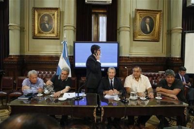 El Senado fren� el dictamen de Ganancias para que el Gobierno reabra el di�logo
