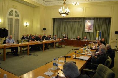Los obispos argentinos dar�n a conocer hoy un mensaje de Navidad
