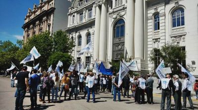 Bancos: hoy hay atenci�n restringida y ma�ana paro