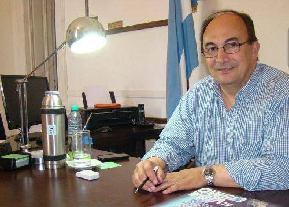 Salom�n: �Las obras de agua y cloacas son indispensables para los barrios�