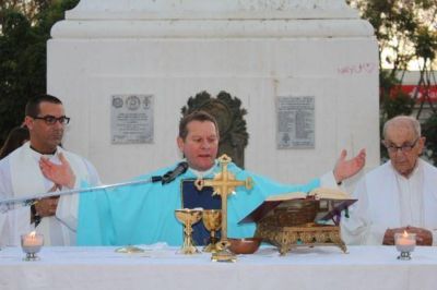 Con la presencia de muchos fieles se realiz� la Misa del D�a de la Virgen