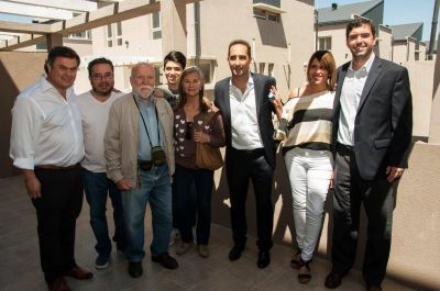 Tagliaferro entreg� 70 viviendas a vecinos de Mor�n