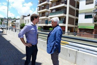 Andreotti supervis� los detalles finales del nuevo t�nel de 202, que se llamar� Dr. Ren� Favaloro