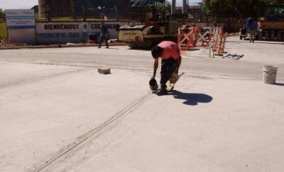 Avanza obra sobre calle Crucero Gral. Belgrano para mejorar acceso a la Costanera