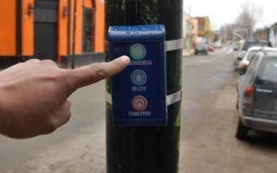 Z�rate: Ponen en funcionamiento doce botones antip�nico