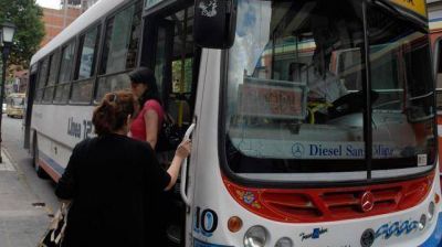 Suben el boleto a $9,35 y aumentan la tarifa de taxis