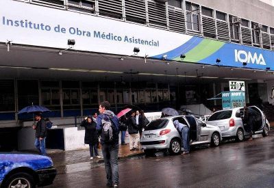 IOMA compra autos de lujo para sus directivos