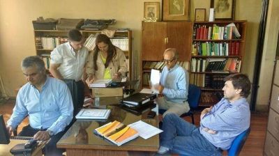 Con dos empresas, abrieron sobres para la licitaci�n de la obra de pavimento