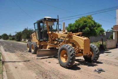 Empedrado, bacheo y colocaci�n de RAP en las calles de la ciudad