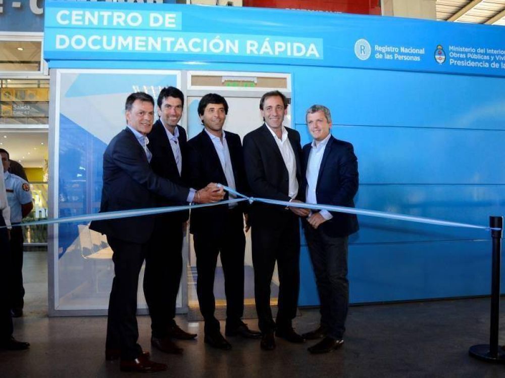 Garca De Luca y Monz inauguraron una nueva sede del Renaper en la terminal de La Plata