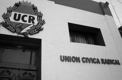 UCR: dos listas y una elecci�n con muchos costos