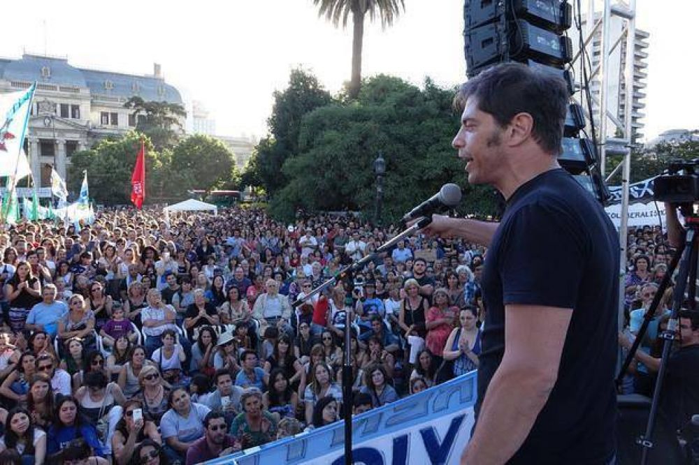 Kicillof en La Plata, duro contra Macri