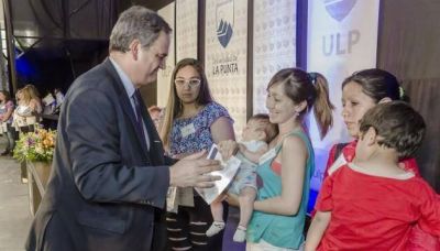 M�s de 3.800 puntanos culminaron sus estudios a trav�s del Plan de Inclusi�n Educativa