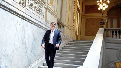 Marcos Pe�a: �Para resolver los problemas vamos a tardar por lo menos una generaci�n�