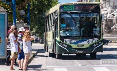 Habr� colectivos por la ma�ana este lunes: el paro se pas� a la noche
