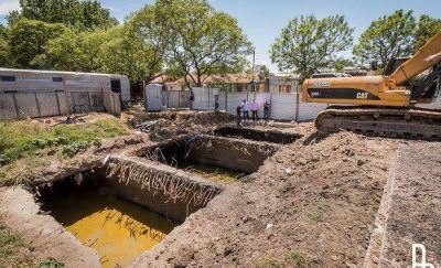 GRINDETTI SUPERVIS� EL AVANCE DE LA LIMPIEZA DEL ARROYO GAL�NDEZ