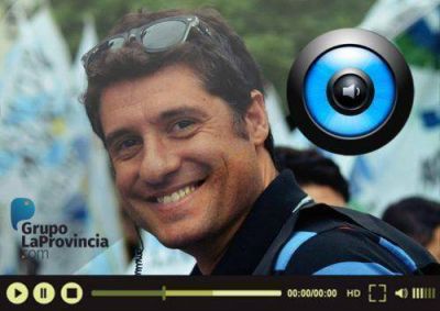 Rossi: �Macri parece una caricatura de lo que deber�a ser un presidente�