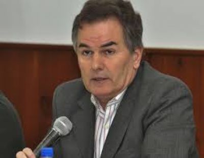 Gay renueva gabinete: Confirm� el cambio de tres delegados municipales