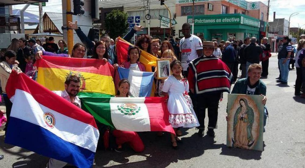 Ro Gallegos celebr el Da Internacional del Migrante